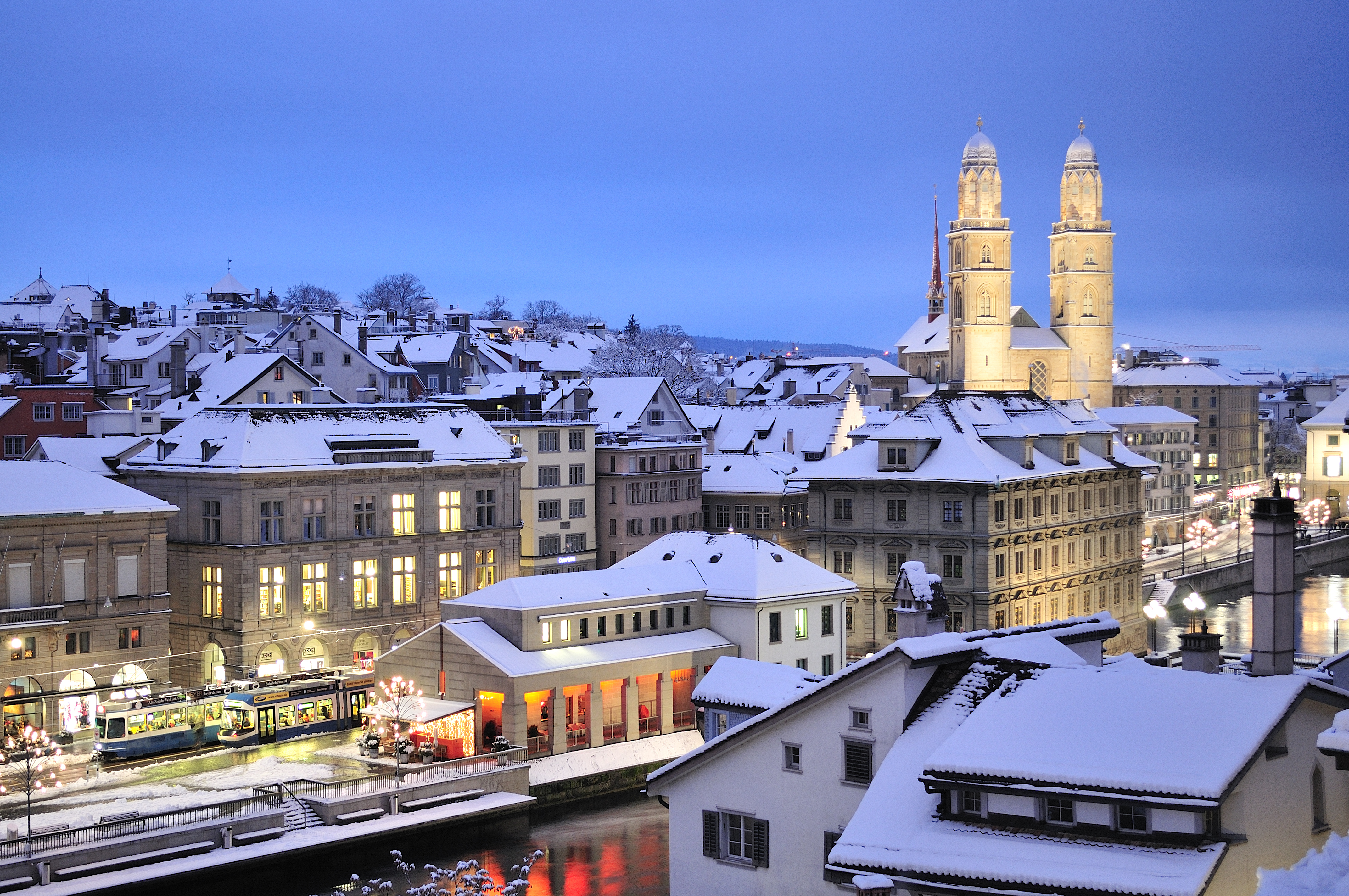 Winter in Zurich, Switzerland [4288x2848] : r/CityPorn