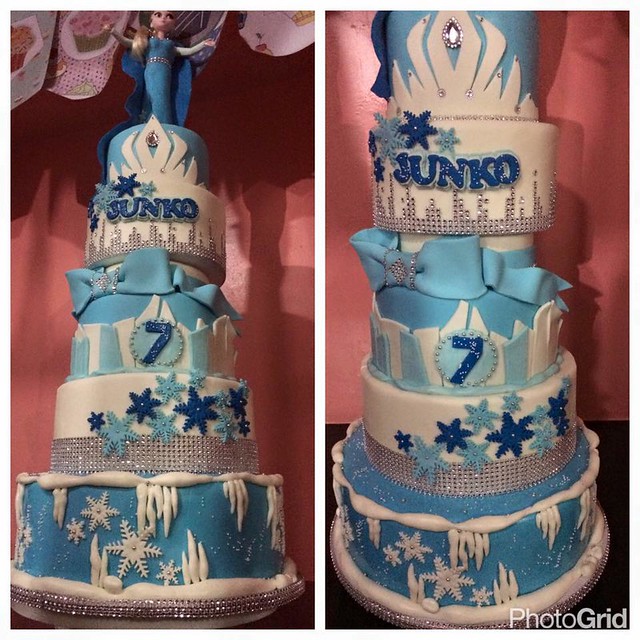 Queen Elsa Frozen Themed Cake by Queen Elsa Frozen Themed Cake of Aj's Tooth de-CAKE