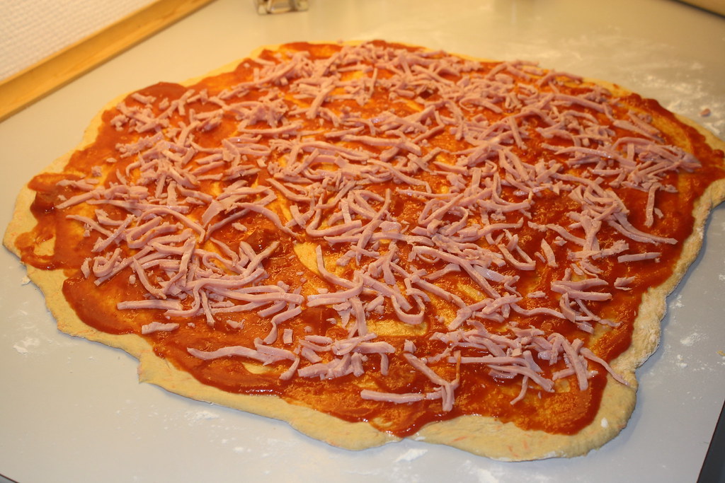 Grove pizzasnegle med skinke og ost  (5)