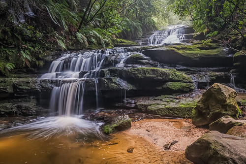waterfall australia bluemountains nsw newsouthwales laperouse leuracascades