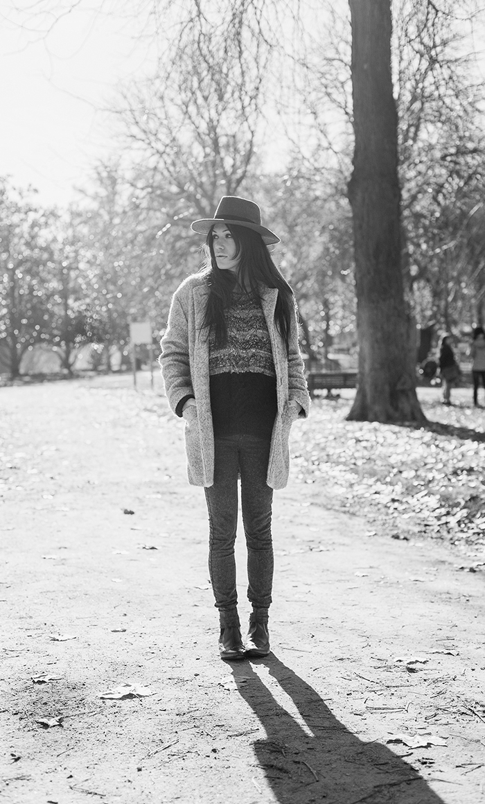 street style barbara crespo grey pepe jeans red boots fashion blogger outfit blog de moda 