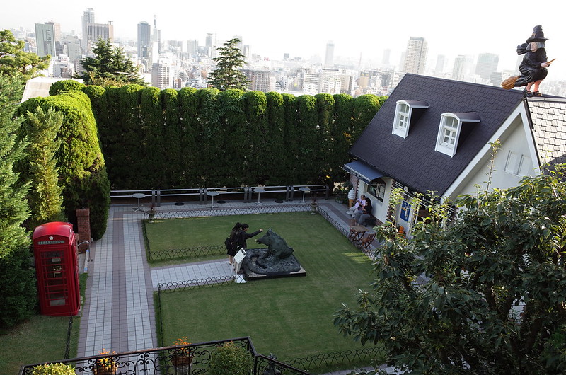 神戸北野異人館うろこの家二階から見た中庭