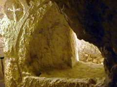 Rabat, St Paul's catacombs, incised cross