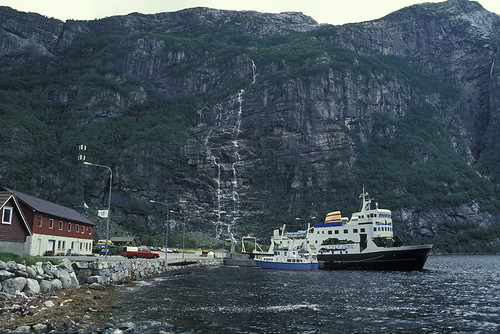 norway ferry landscape waterfall slidefilm fjord canoneos100 filmscan rogaland lysefjord slidescan lysebotn fujifilm100 nikoncoolscaniv