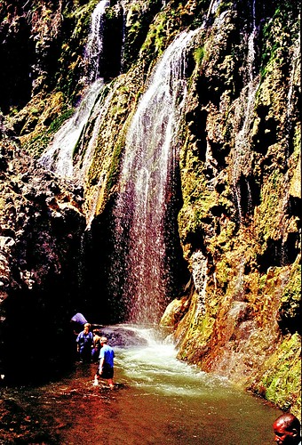 africa tanzania waterfall filmcamera om1 olympusom1 circa1998 engaresero ngaresero flickrandroidapp:filter=none engareserowaterfall nrlakenatron