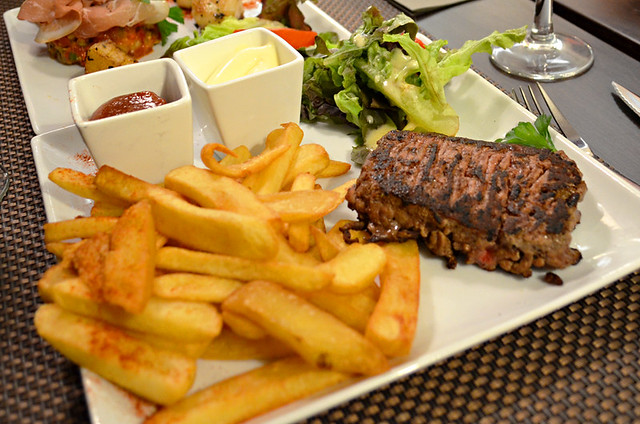 Steak Hache, Beauvais, Paris, France
