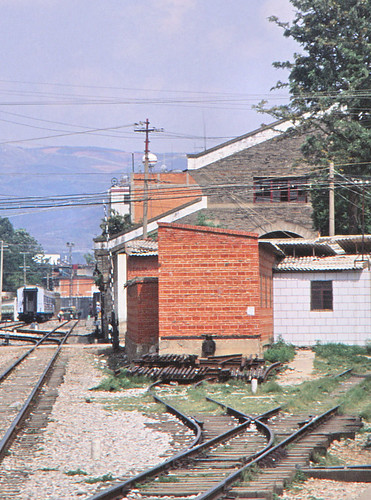 china yunnan mengzi cnr metergauge infra subbuilding rail leftinfra losttrack 2002