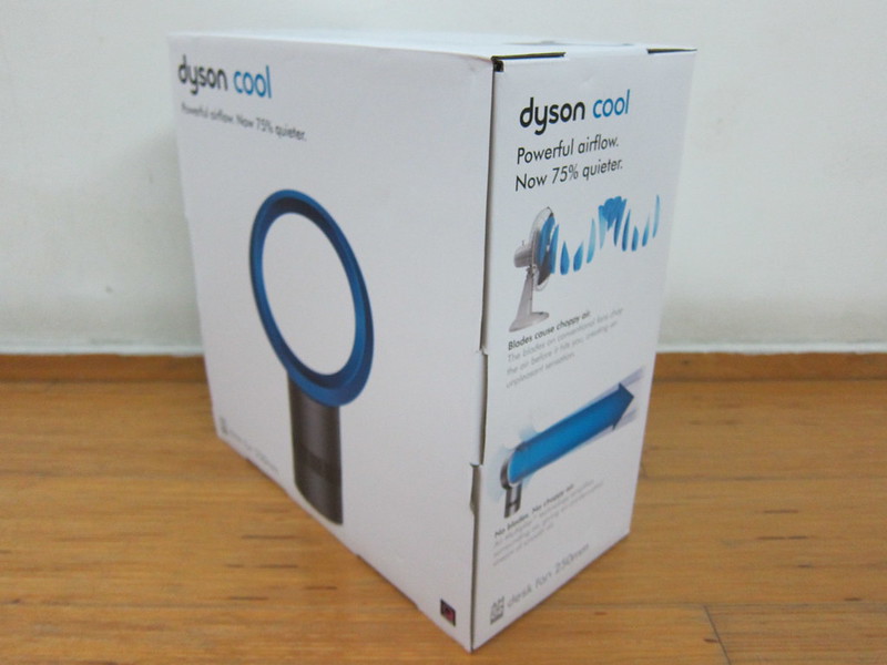 Dyson AM06 Desk Fan 25cm (Iron & Blue) - Box Right