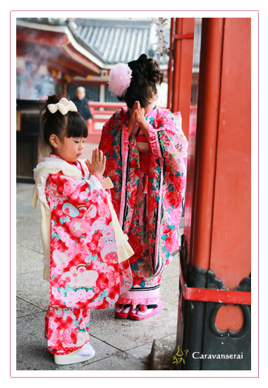 七五三写真撮影　フラリエ（旧ランの館）　大須観音　名古屋市中区　出張撮影　ロケーション撮影　着物　家族写真