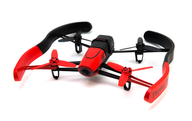 最好飛！高科技！四軸空拍機 Parrot Bebop Drone 開箱與試玩 @3C 達人廖阿輝