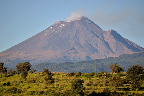 morning travel summer mountain america mexico volcano high sommer altitude central peak tourist amerika morgen volcan vulkan popocatépetl bjerg mellemamerika