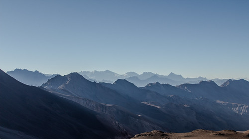 chile blue sky mountains los el cerro andes montaña range cordillera plomo cordon montañoso