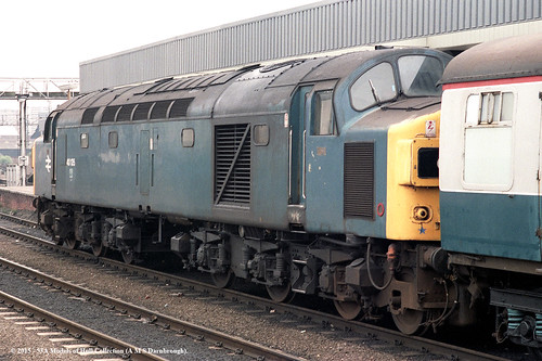 train diesel leeds railway passenger britishrail class40 40135
