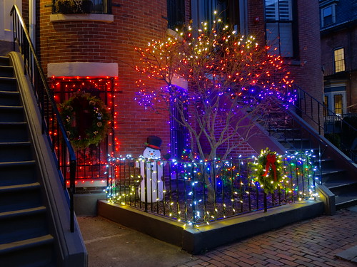 christmas xmas city decorations holiday boston festive geotagged fun lights evening sony cybershot frosty southend brooks cyvershot rx100 brooksbos rx100m2