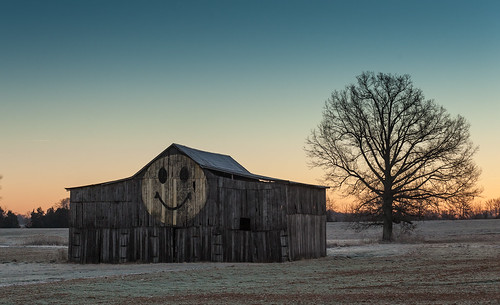 morning cold face barn sunrise frost tennessee smiley tobacco orlinda