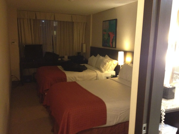 hotel room beds
