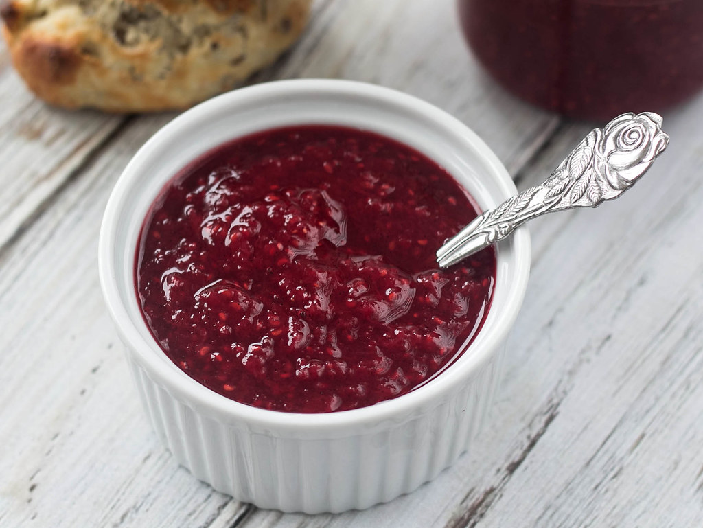 Recipe for Homemade Strawberry and Raspberry Jam