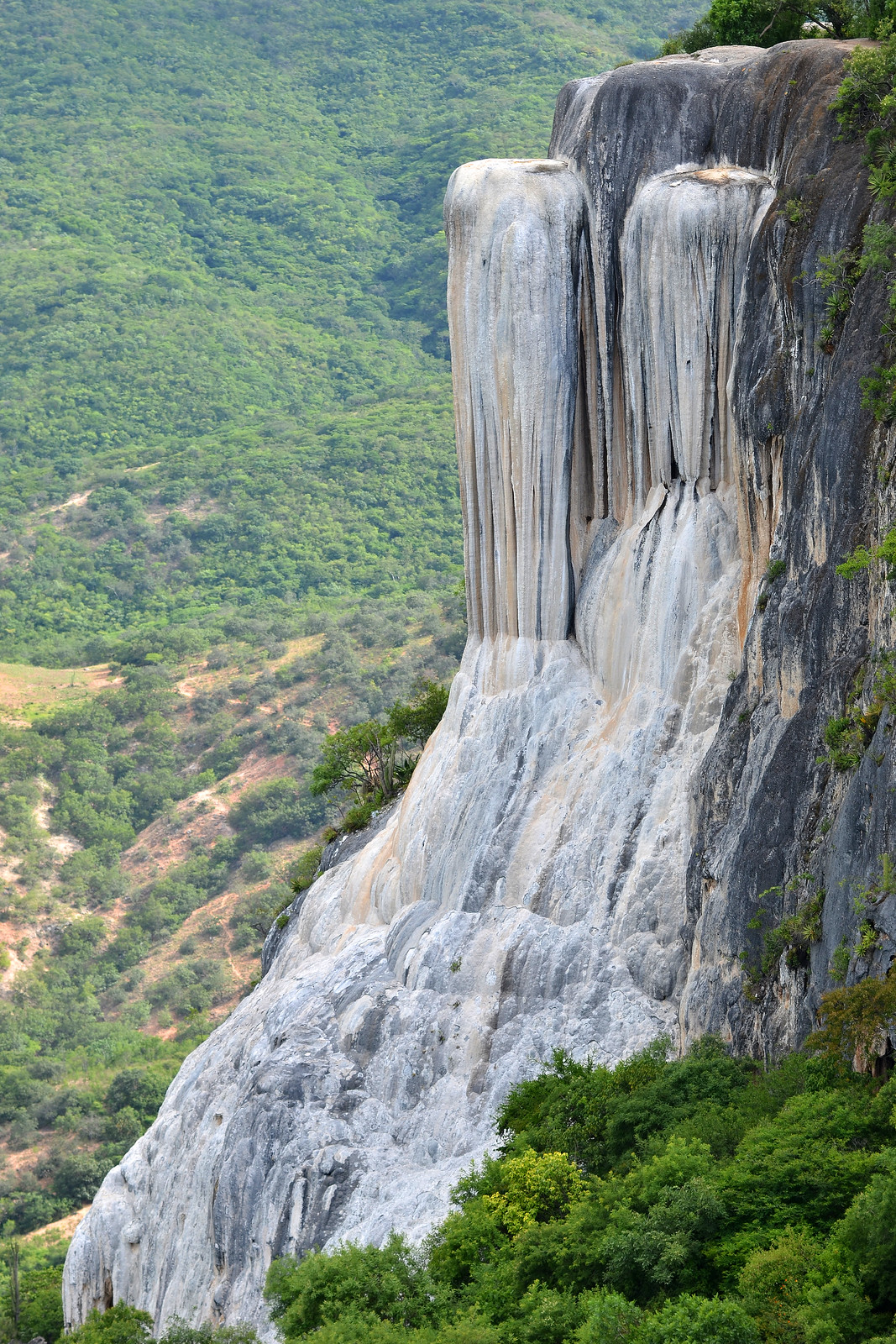 Cascadas petrificadas - petrified falls, Hierve el Agua, Oaxaca