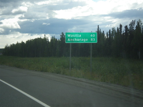biggreensign distancemarker sign alaska matanuskasusitna ak3 georgeparkshighway
