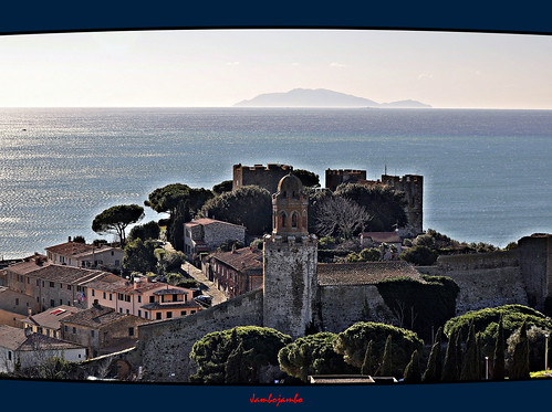 sea italy panorama seascape castle landscape italia mare eu tuscany toscana castello grosseto maremma castiglionedellapescaia isoladelgiglio nikond5000 jambojambo