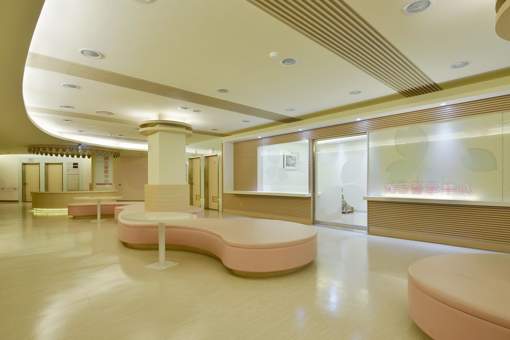 婦女健康中心及美容醫學中心服務櫃檯 臺北市立聯合醫院陽明院區室內設計