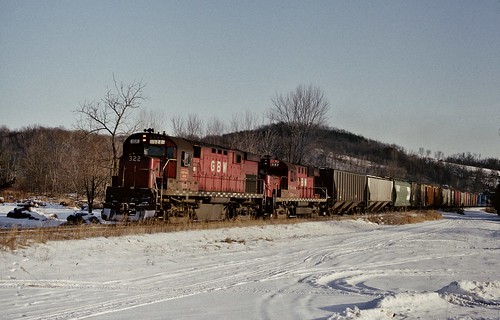 railroad 2 snow wisconsin train dodge freight 322 alco gbw fallenflag greenbayandwestern gbw322