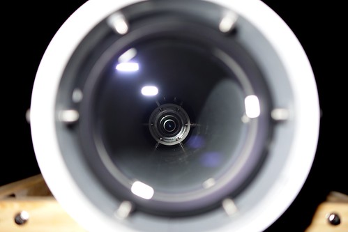 Astronomical Telescope_46_Edited 自作天体望遠鏡の対物レンズ側から主鏡筒内部を撮影した写真。