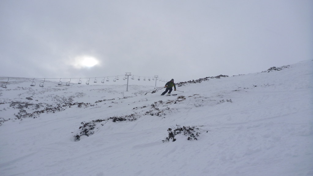 glencoe, southern highlands, glencoe ski resort, skiing, downhill skiing