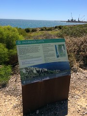 At Henderson cliffs lookout