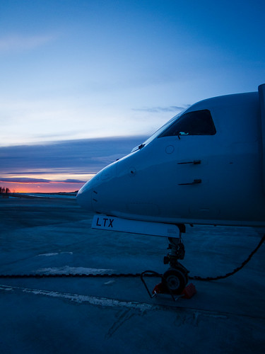 morning winter sunset airport aircraft aviation airliner saab2000 brx osd sb20 seltx esnz braathensregional bmaosd tf221