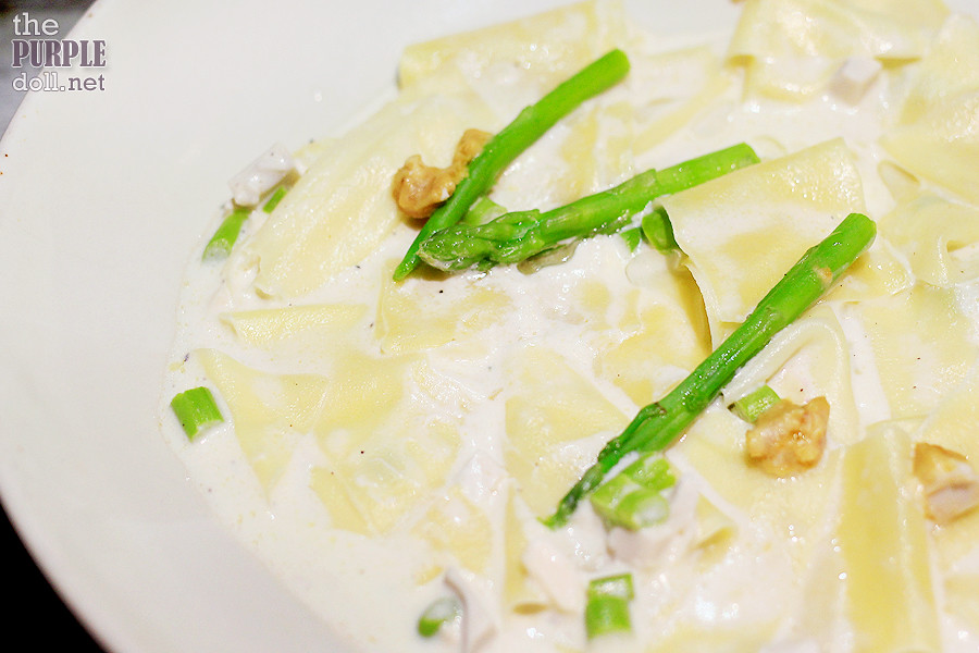 Fresh Pappardelle, Salted Egg and Asparagus in Truffle Cream (P560)