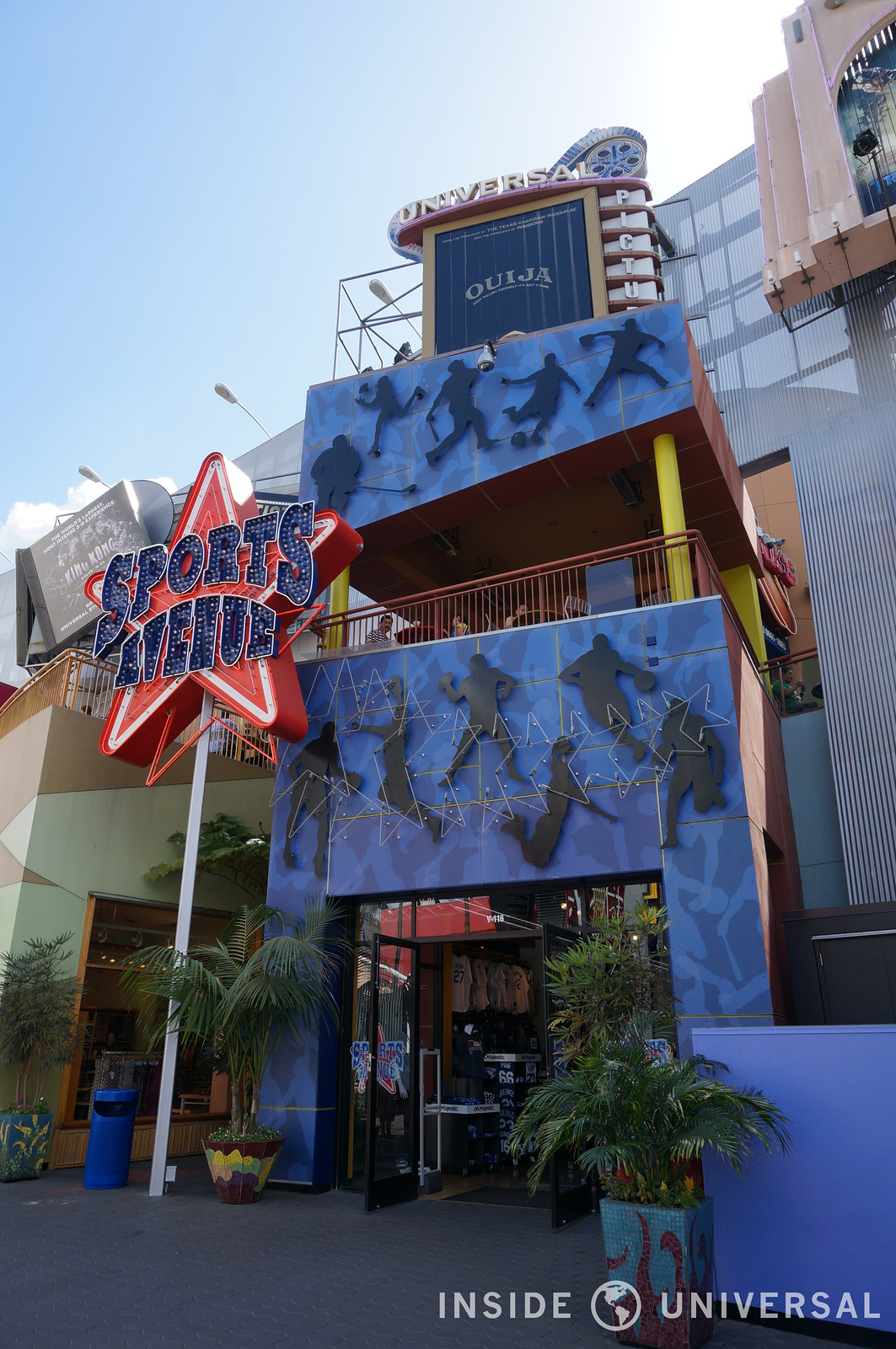 Universal Studios Hollywood - Hollywood Minute - February 16, 2015