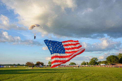 ohio festival flag places patriotic event middletown starsandstripes balloonfestival photobyjane theohiochallenge holmanphotoscom holmanphotography