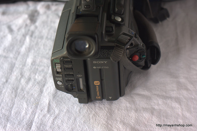 Máy quay phim chuyên nghiệp SONY PD150 - 2