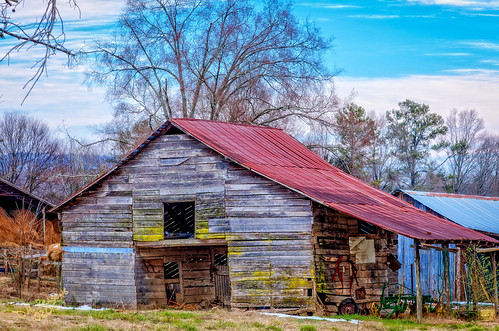 winter barn afternoon unitedstates alabama rusty somerville weathered daytime february decaying partlycloudy rusttop