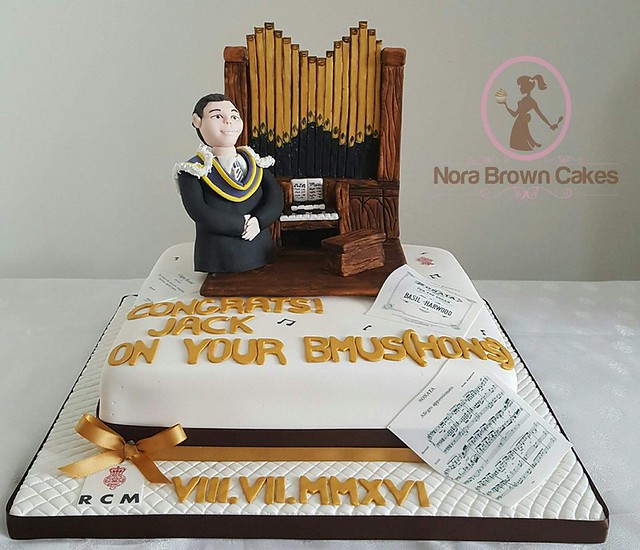 Honor Cake by Nora Brown of NORA BROWN CAKES