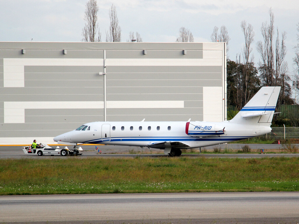 Aeroport Cannes-Mandelieu , LFMD , Décembre 2014 15826513337_bc5df14595_b