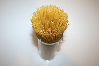 01 - Zutat Spaghetti / Ingredient spaghetti