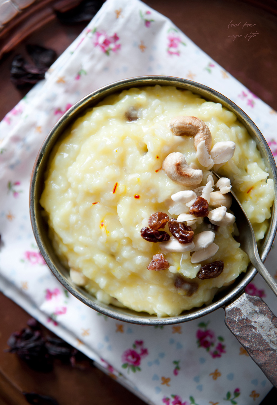 Vegan rice pudding with almonds and saffron