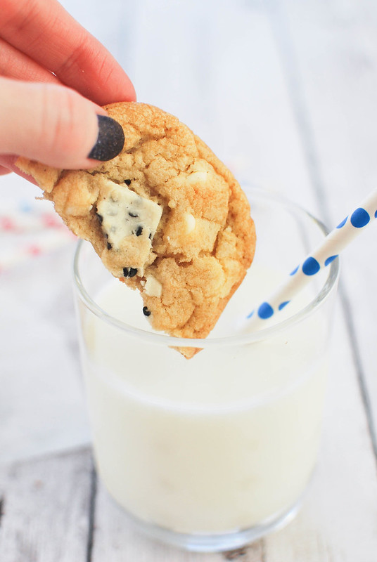 Cookies and Cream Cookies - chopped candy bars and white chocolate chips make these cookies extra delicious!