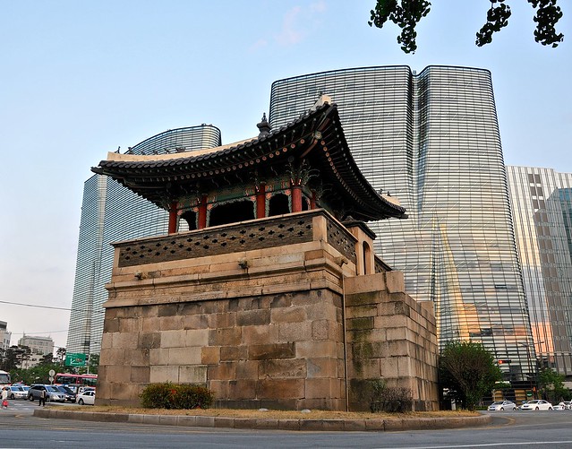 Dong-sipjagak, southeast tower of the Gyeongbokgung