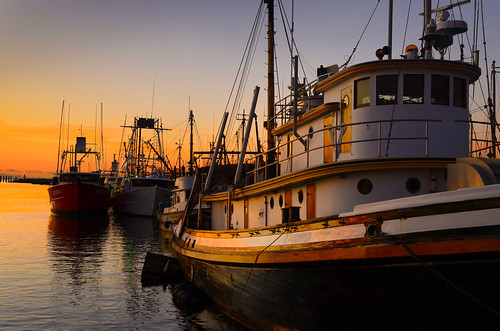sunset canada boats fishing pacific britishcolumbia bluesky colourful steveston