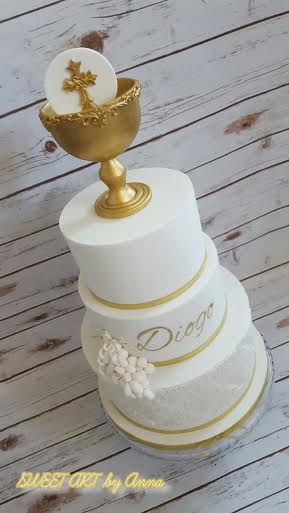 Holy Communion Cake by Ania Rodrigues