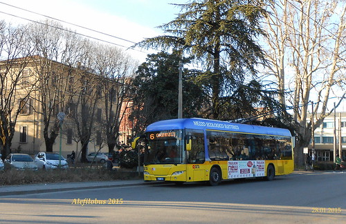 filobus Neoplan n°03 in sosta all'Autostazione - linea 6
