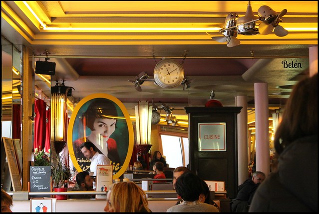 Interior del Café des Deux Moulins. Rue Lepic. Barrio de Montmartre.