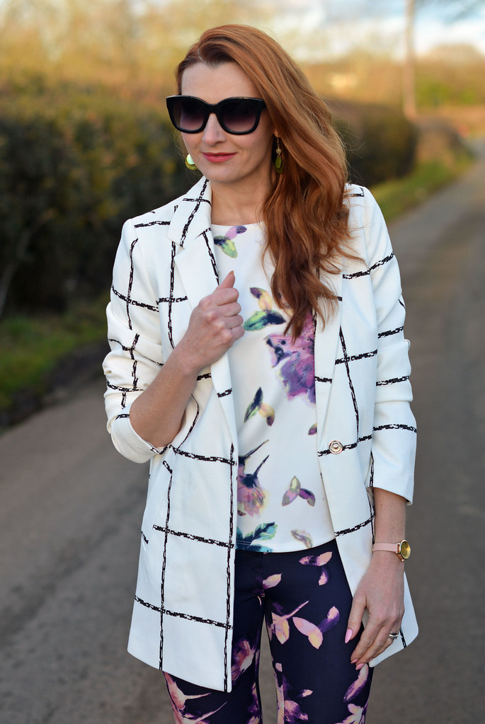 Spring style: White check coat with floral top and leggings