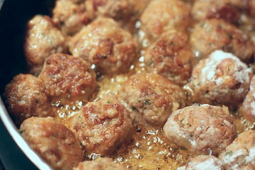 Meatballs in Almond Sauce 06