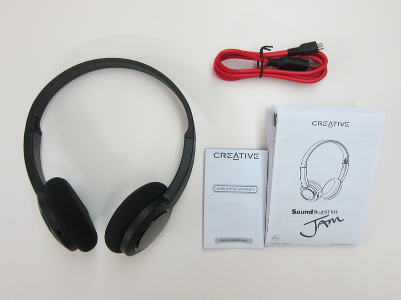 Creative Sound Blaster Jam Headphones - Box Contents