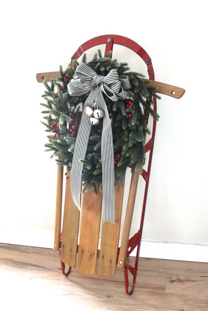 antique-christmas-sled