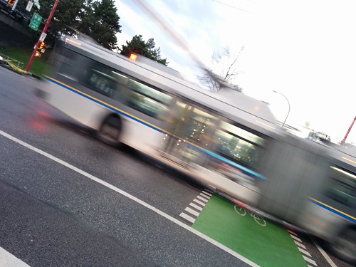 ever think @cogdog is on that blurry bus in front of you? nexus5-fv5-2015-01-16-08-03-35-1205